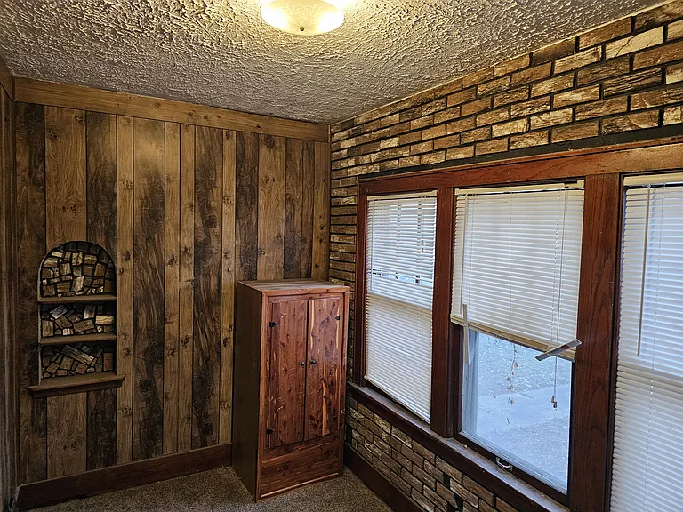 2853 Titus Ave — Photo 13