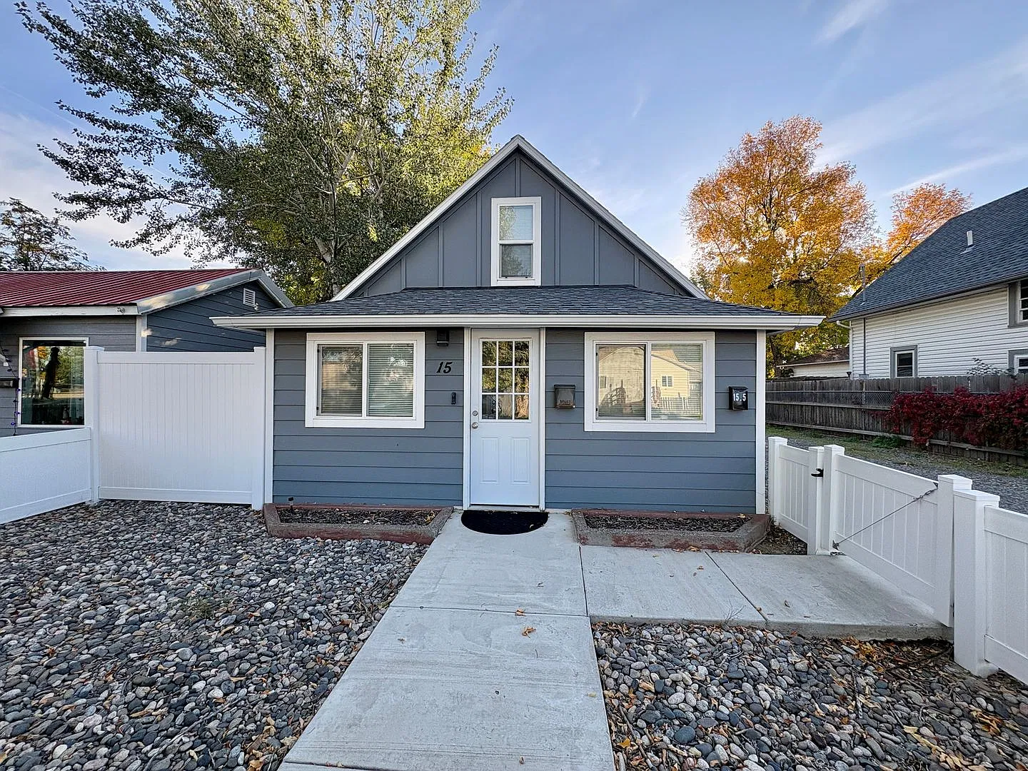 Updated 3 Bedroom 1 Bathroom Home! — Photo 2