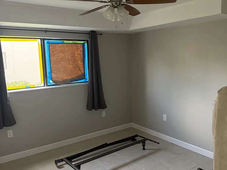 255 SW 7th St #10 — Photo 8
