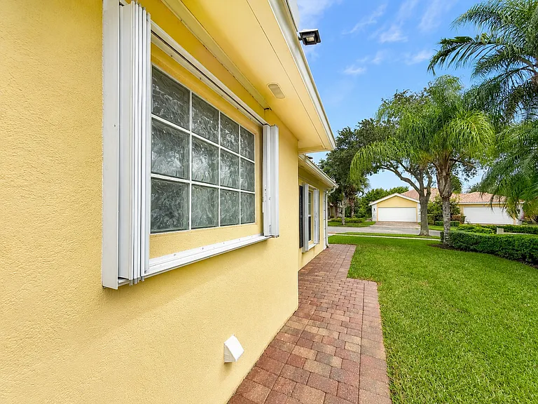 28869 Vermillion Ln — Photo 39