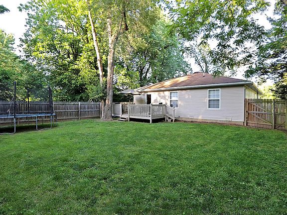 .8+ acre lot-greenspace