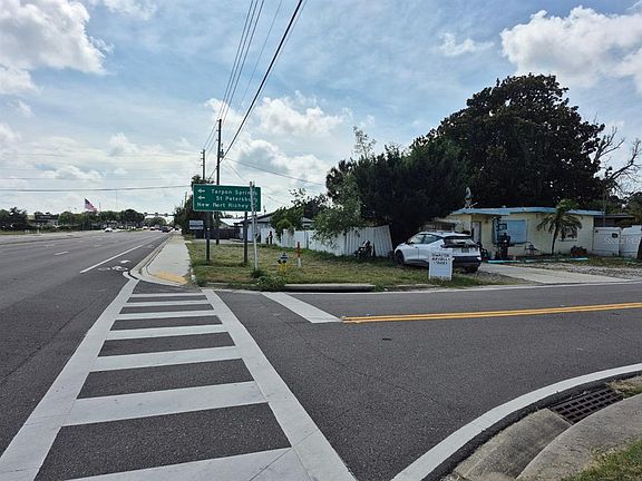 4th image of 4007 Flamingo Dr