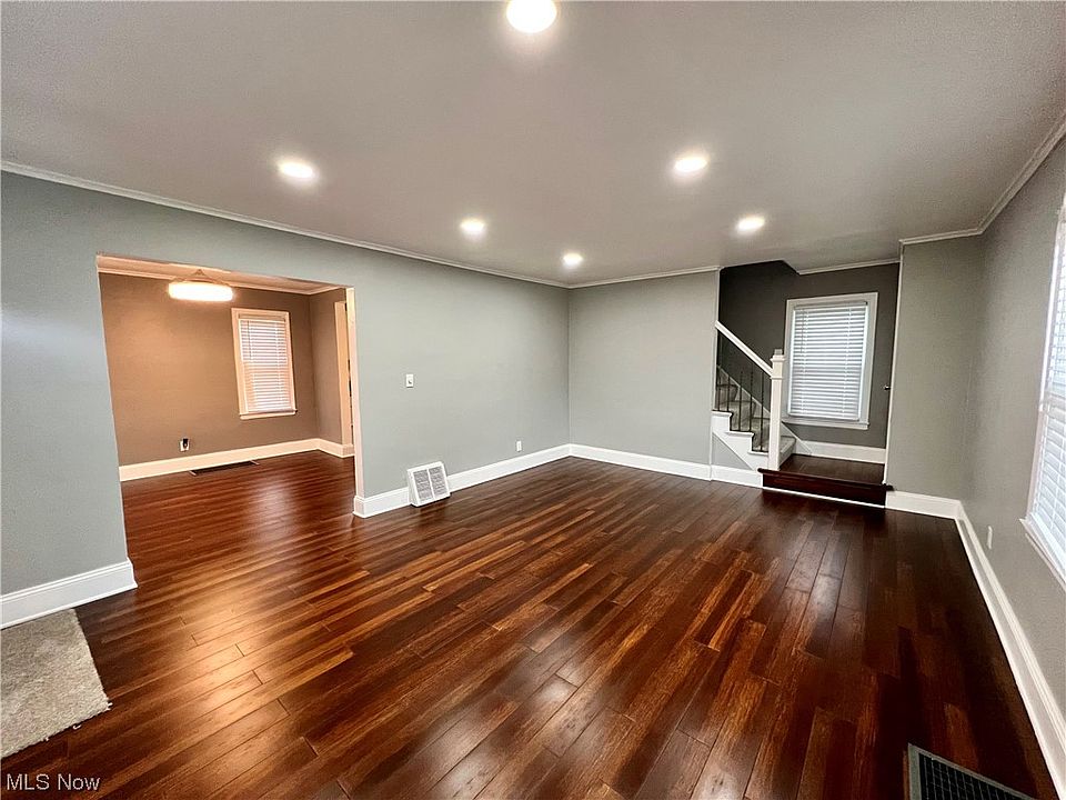 1113 Roslyn Ave, Akron, OH 44320 Zillow