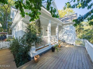 7 Red Bay Ct, Southport, NC 28461