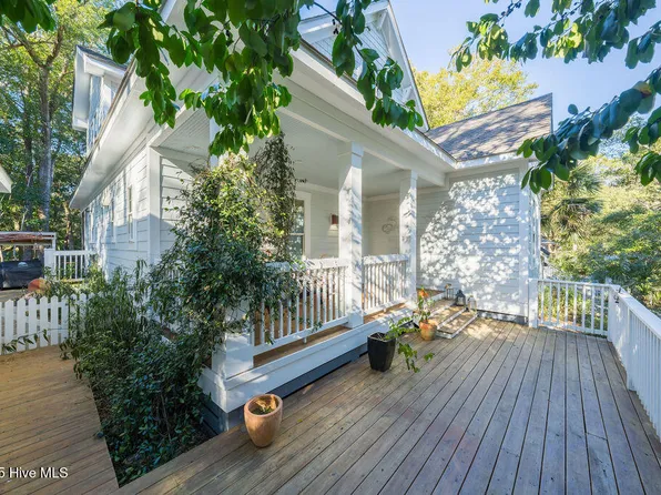 7 Red Bay Court, Bald Head Island, NC 28461