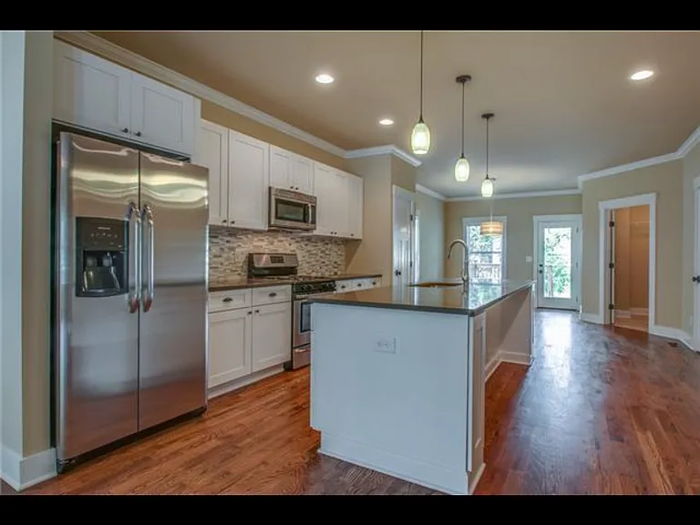 5312B Indiana Ave — Photo 5
