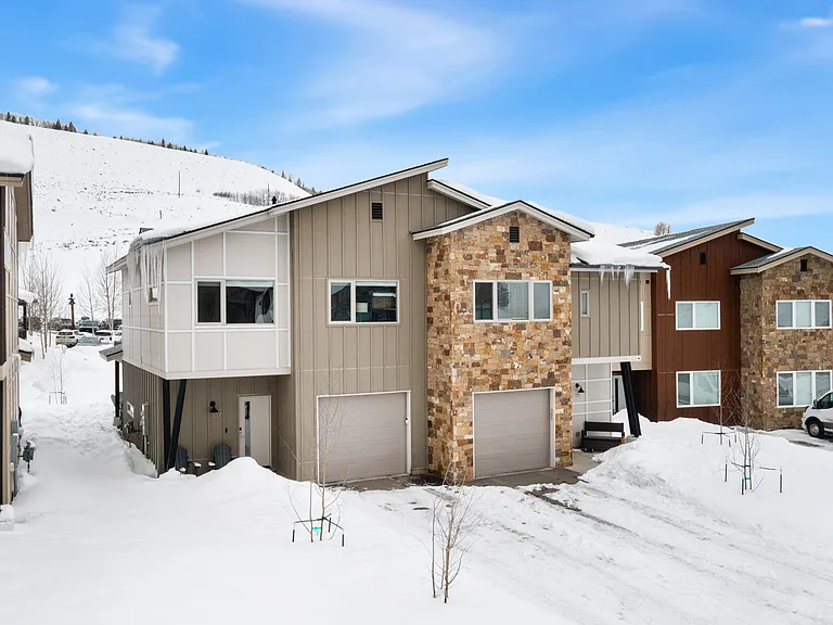107 Base Camp Cir — Photo 1
