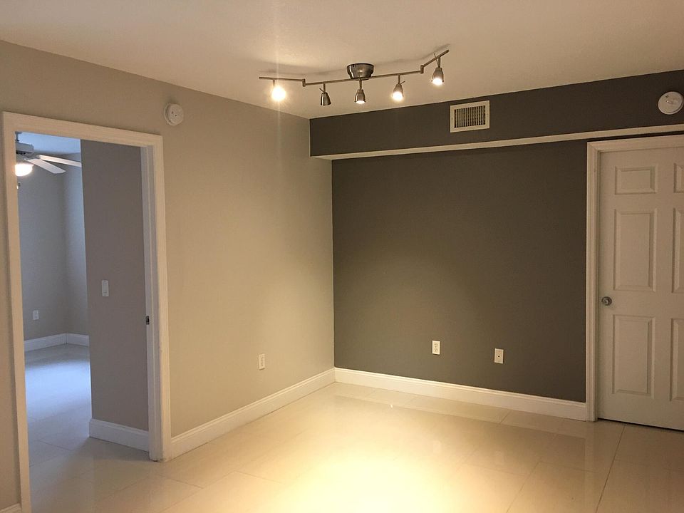 Emerald Isle At Laguna Lakes Condominiums Apartment Rentals West Palm Beach, FL Zillow