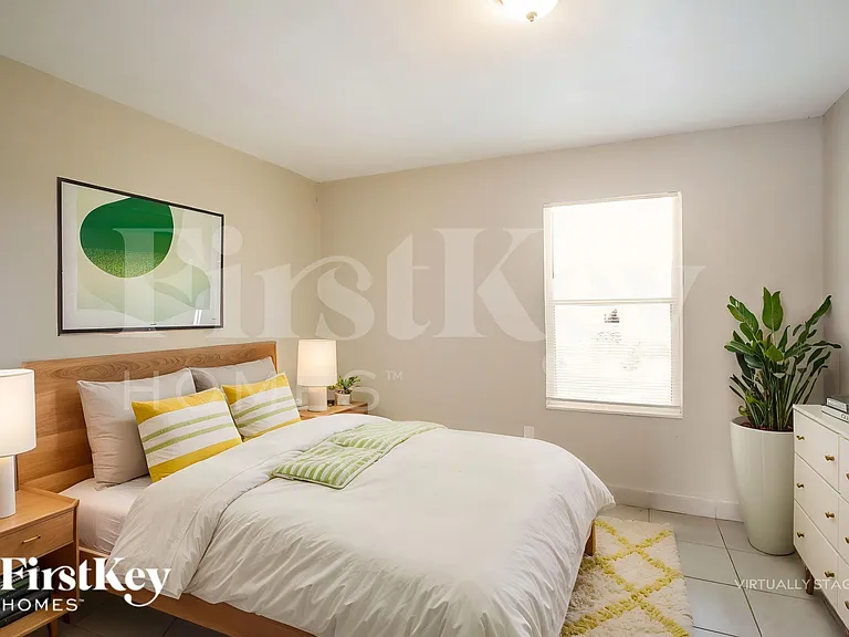 3333 NW 32nd Ct — Photo 13