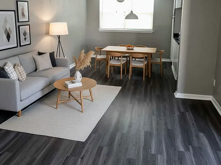 Alexander Lane Apts — Photo 8