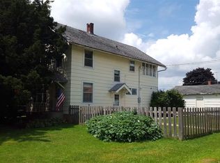 412 E Ridge St, Mount Carroll, IL 61053