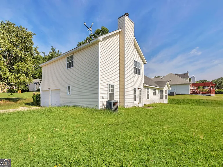 10744 Misty Meadows Ct — Photo 23