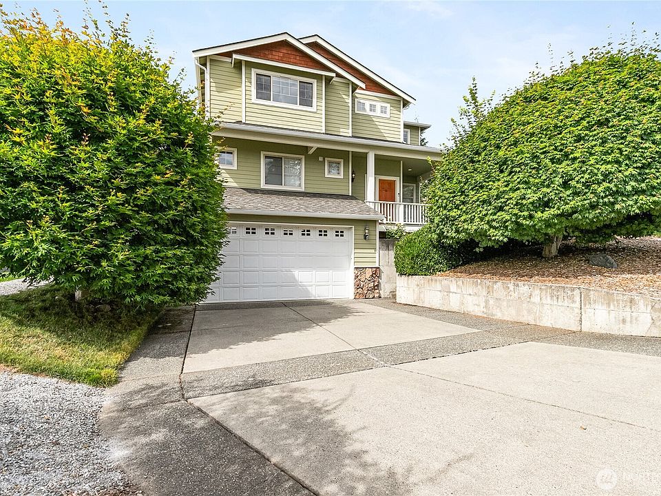 1st image of 1584 Kingswood Court