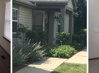 831 Blue Spruce Ct, Lindenhurst, IL 60046