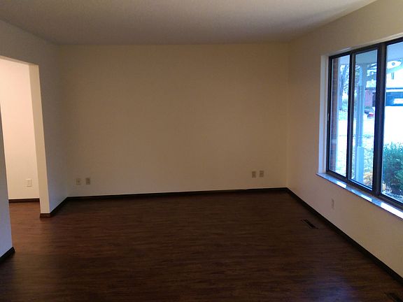 3rd image of 568 Rocky Fork Ct