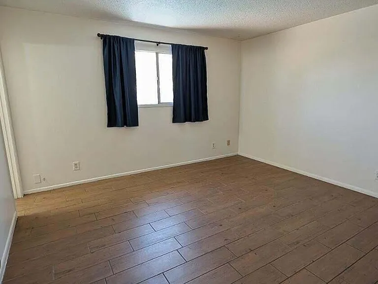 1711 S Hardy Dr — Photo 18