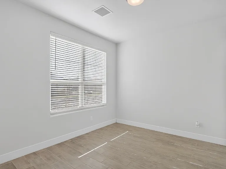 2233 Sandstone Pl — Photo 3