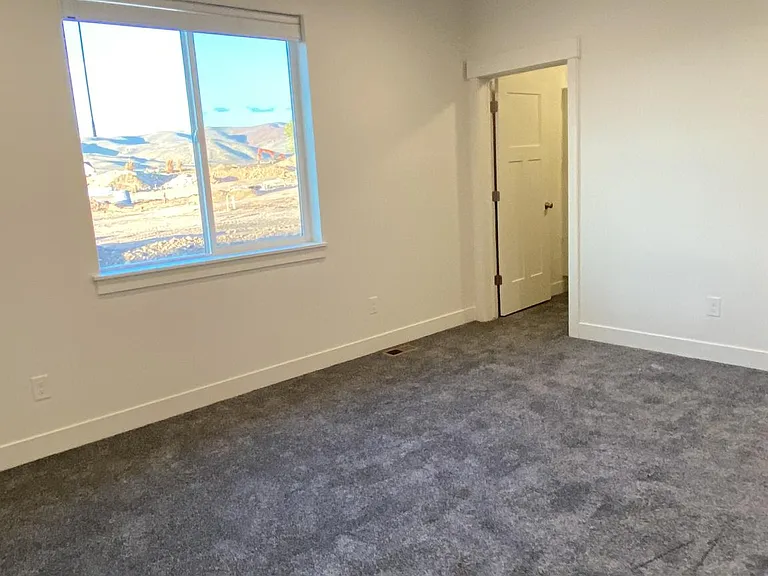 3172 Oxford Loop — Photo 15
