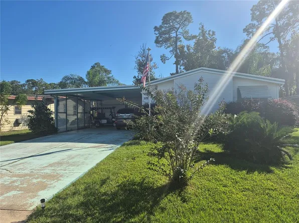 3021 Myakka River Rd, Tavares, FL 32778