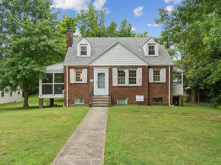 4811 Calvert Rd — Photo 1