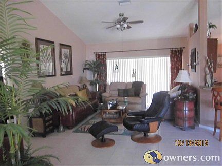LIVING ROOM FROM FRONT DOOR