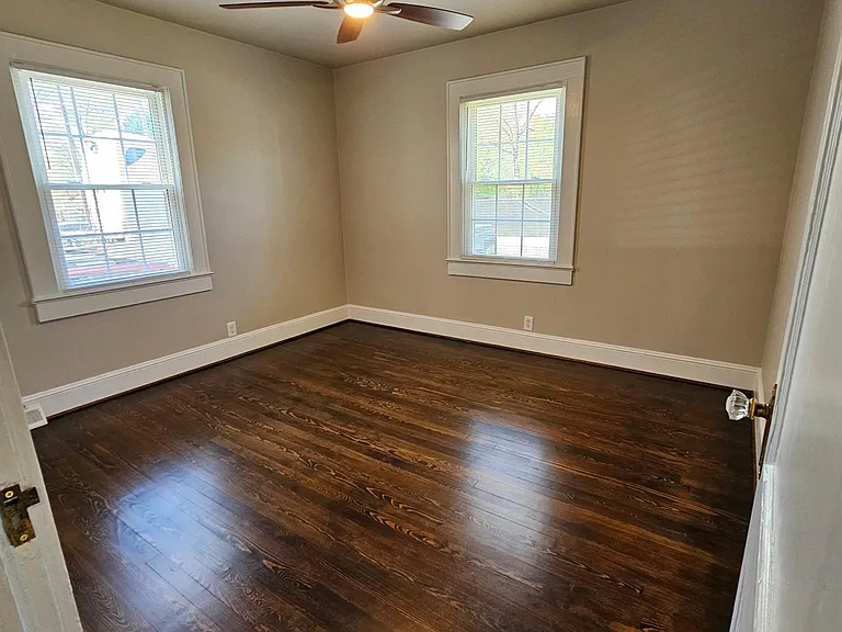 2321 Celia Ave — Photo 6
