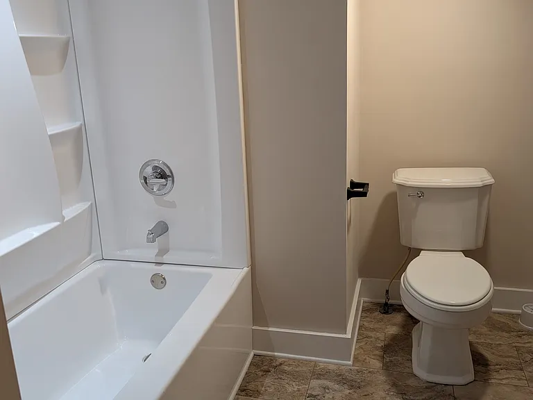 1329 George Washington Hwy N — Photo 15