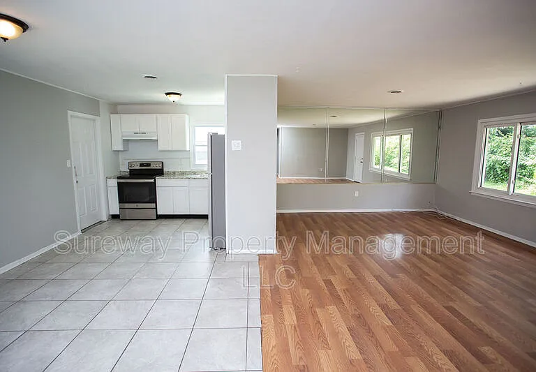 17 Snowdon Ln — Photo 3