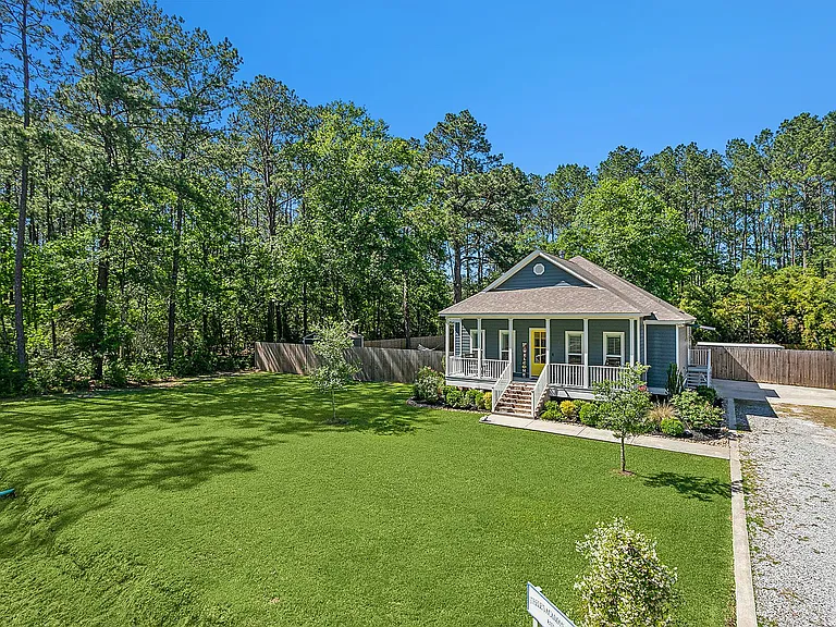 12099 Jones Rd — Photo 2