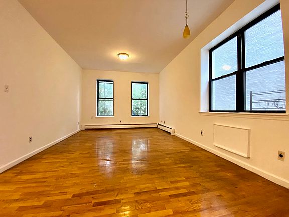 4th image of 117 15th St Floor 2