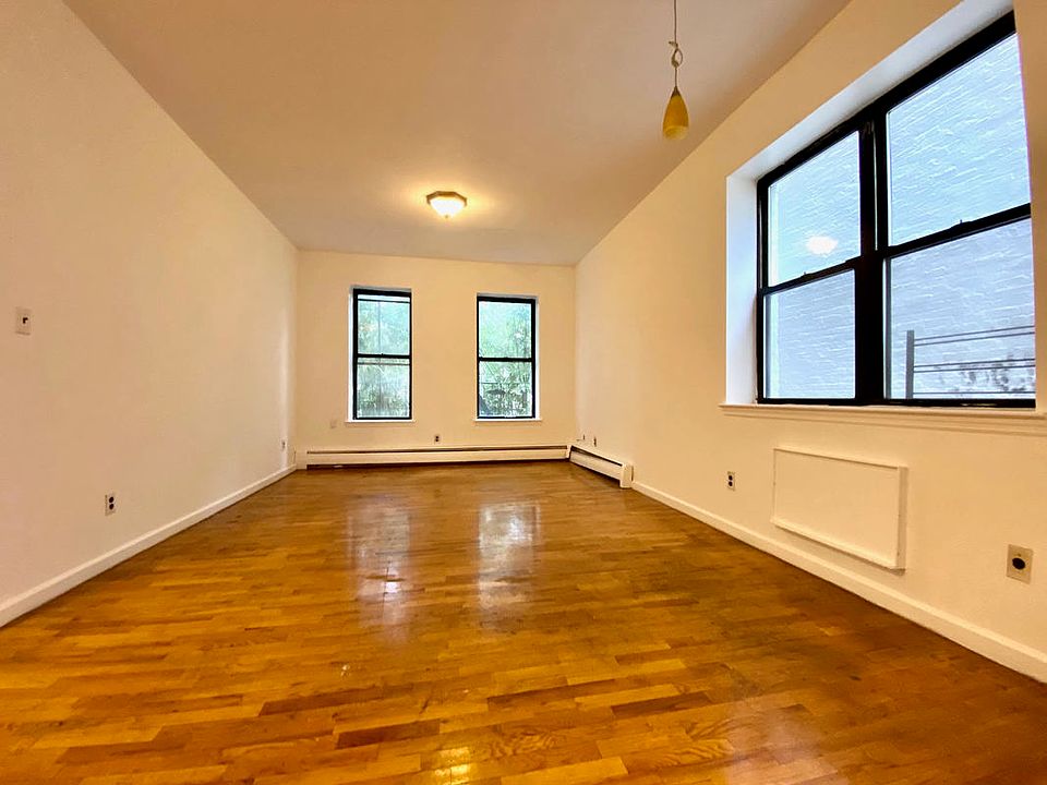 1st image of 117 15th St #20A