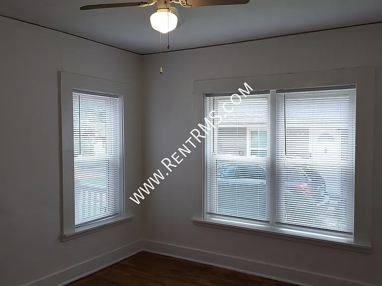 709 SW Medford Ave — Photo 12