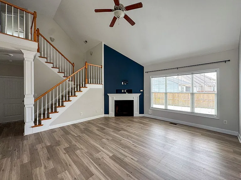 5905 Gentleman Dr — Photo 8