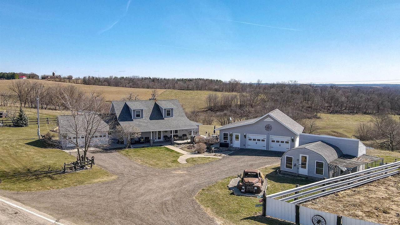 28850 HIGHWAY 131, Wauzeka, WI 53826 MLS 1973511 Zillow