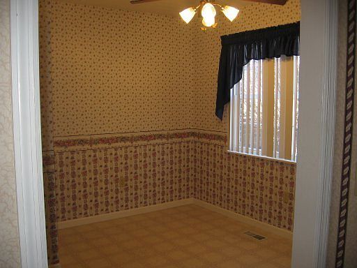 5th image of 328 Villa Dr