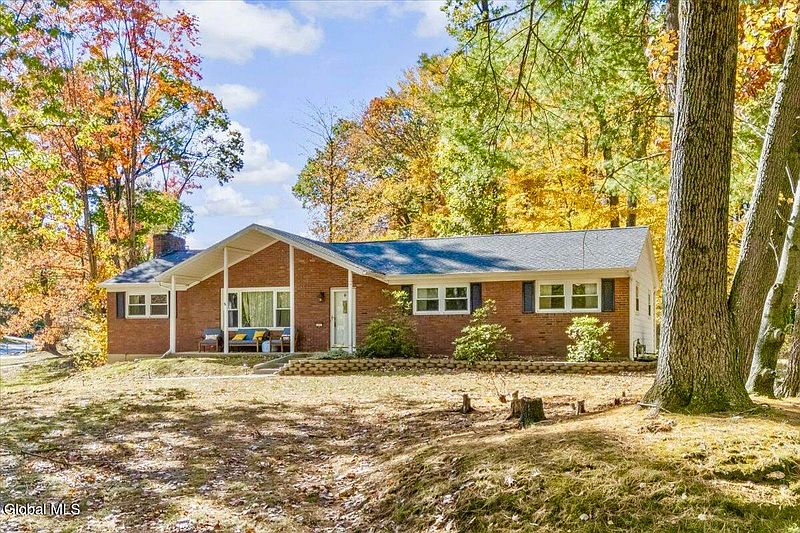 3rd image of 77 Blue Spruce Lane