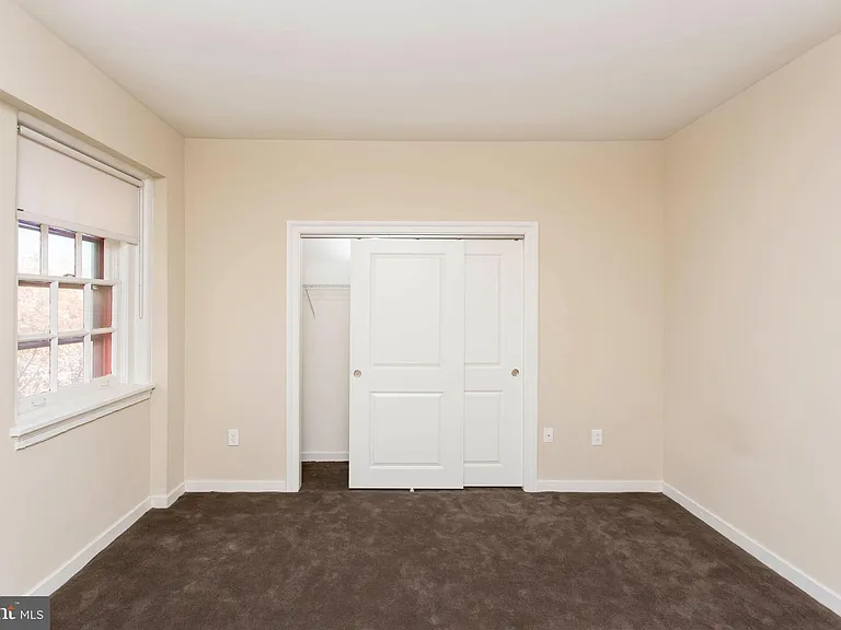 532 Spruce St #4 — Photo 10