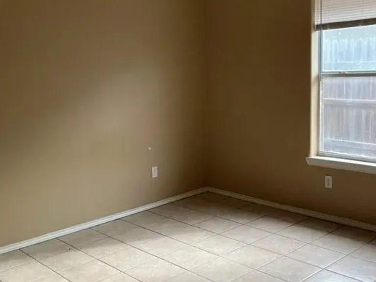 3818 W Faith Hill St — Photo 4