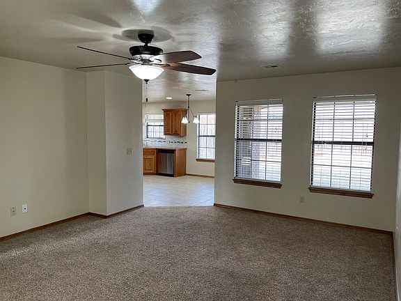 View entering the home