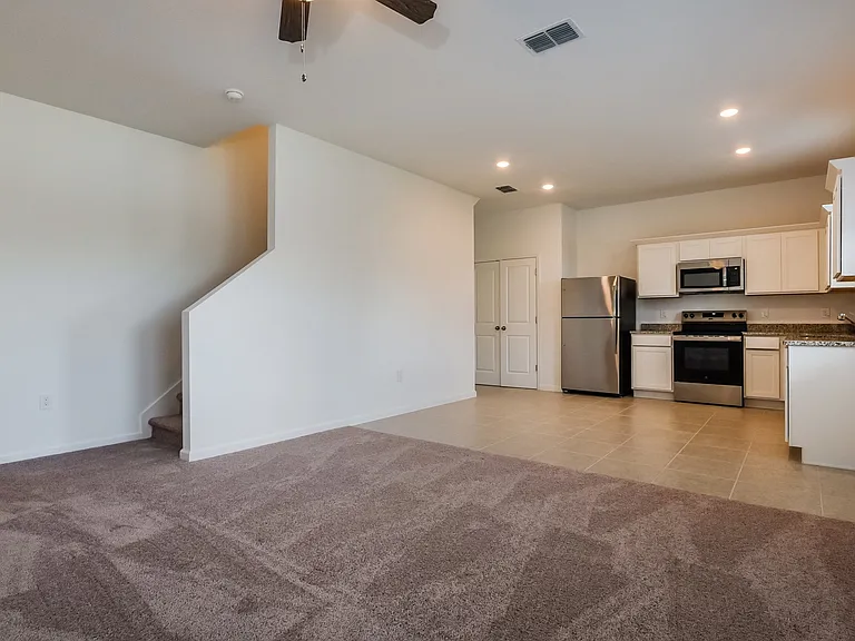 Hemingway Cir — Photo 8