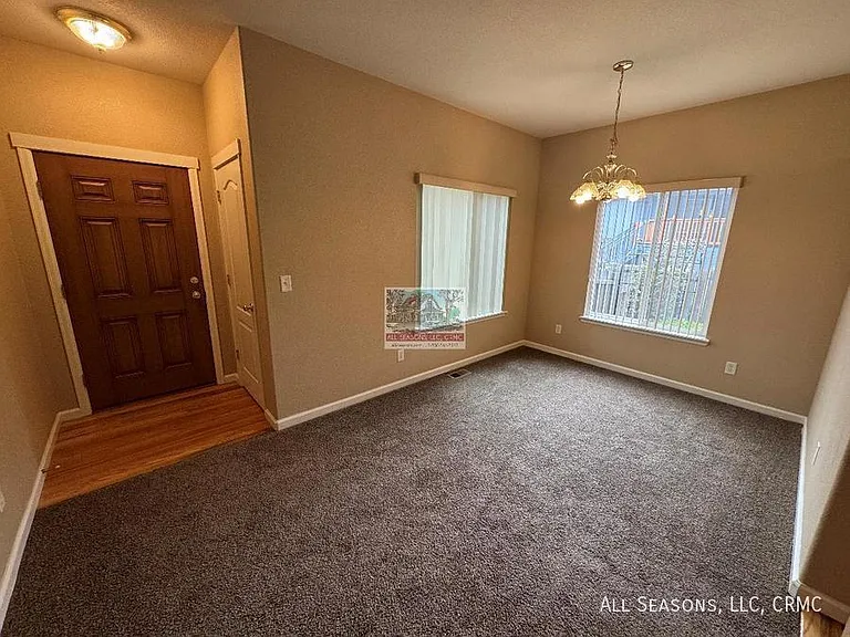 4928 Desert Varnish Dr — Photo 2