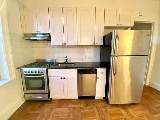 Rented by City Connections Realty | media 6