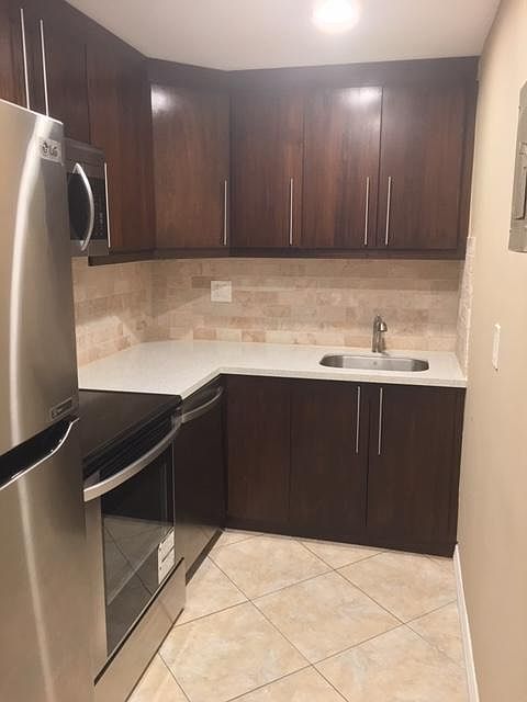 Kitchen - all new stainless steel appliances