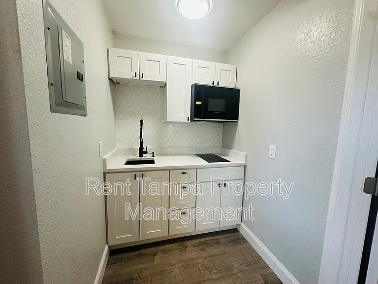 680 22nd Ave S #12 — Photo 8