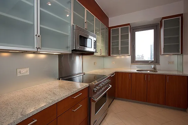 Rented by Living New York | media 14