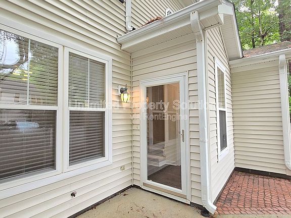 3rd image of 5813 Wrightsville Ave APT 114