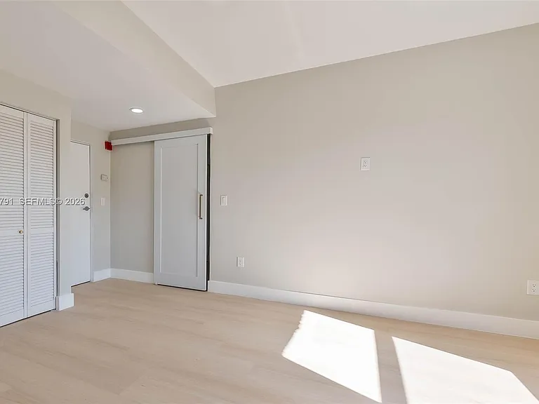 694 NE 76th St #6 — Photo 10