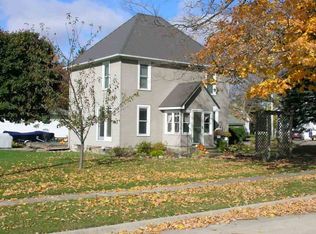 701 Walnut St, Riceville, IA 50466