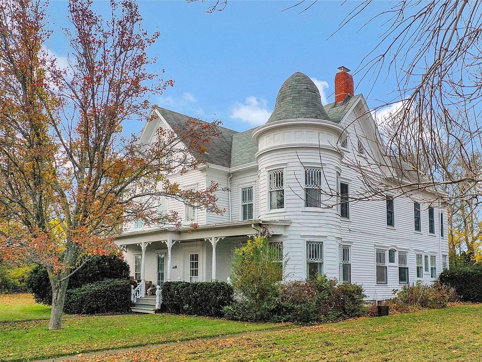 1982 Main Road, Laurel, NY 11948 Zillow