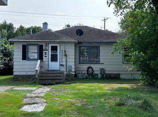 2085 Town Rd #122, International Falls, MN 56649